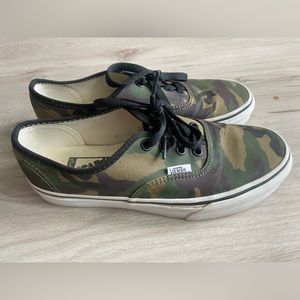 Vans old skool camo sneakers 7